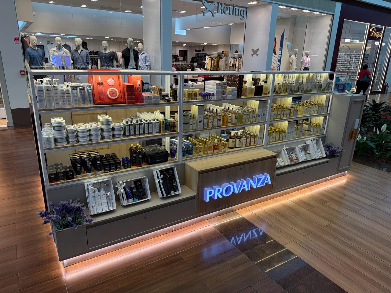 Uberlândia Shopping aposta em modelo de quiosques e amplia operações