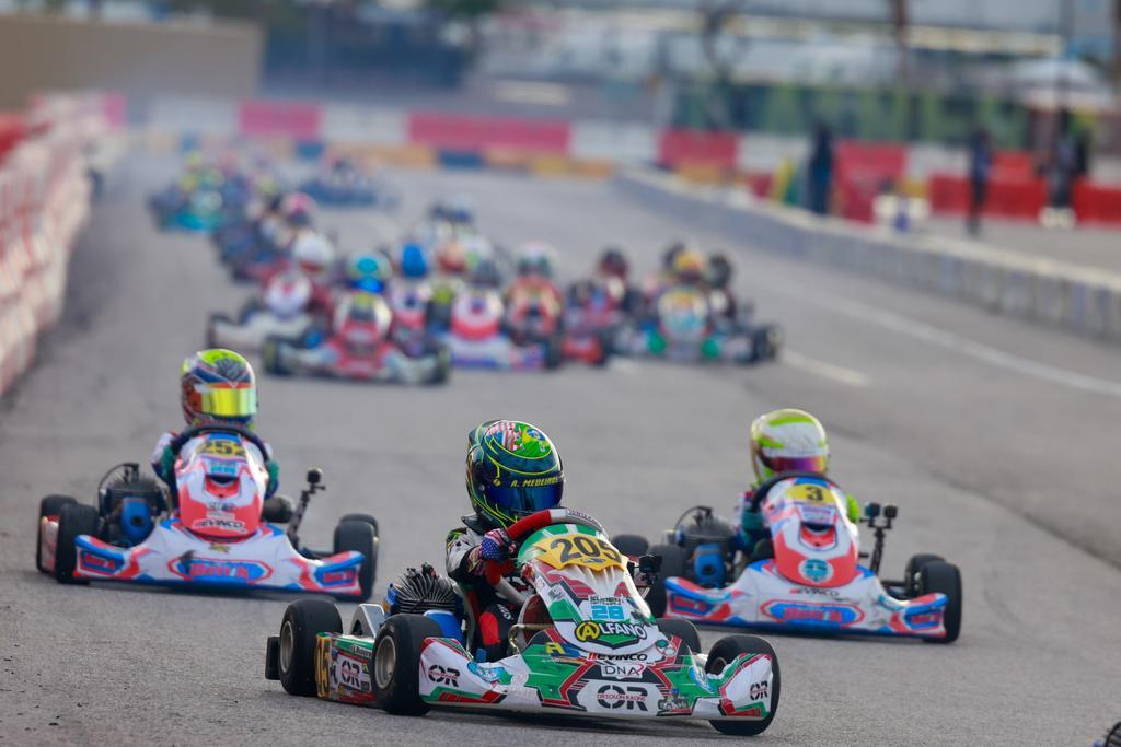 Álvaro Medeiros conquista TOP 4 no SKUSA Supernationals em Las Vegas