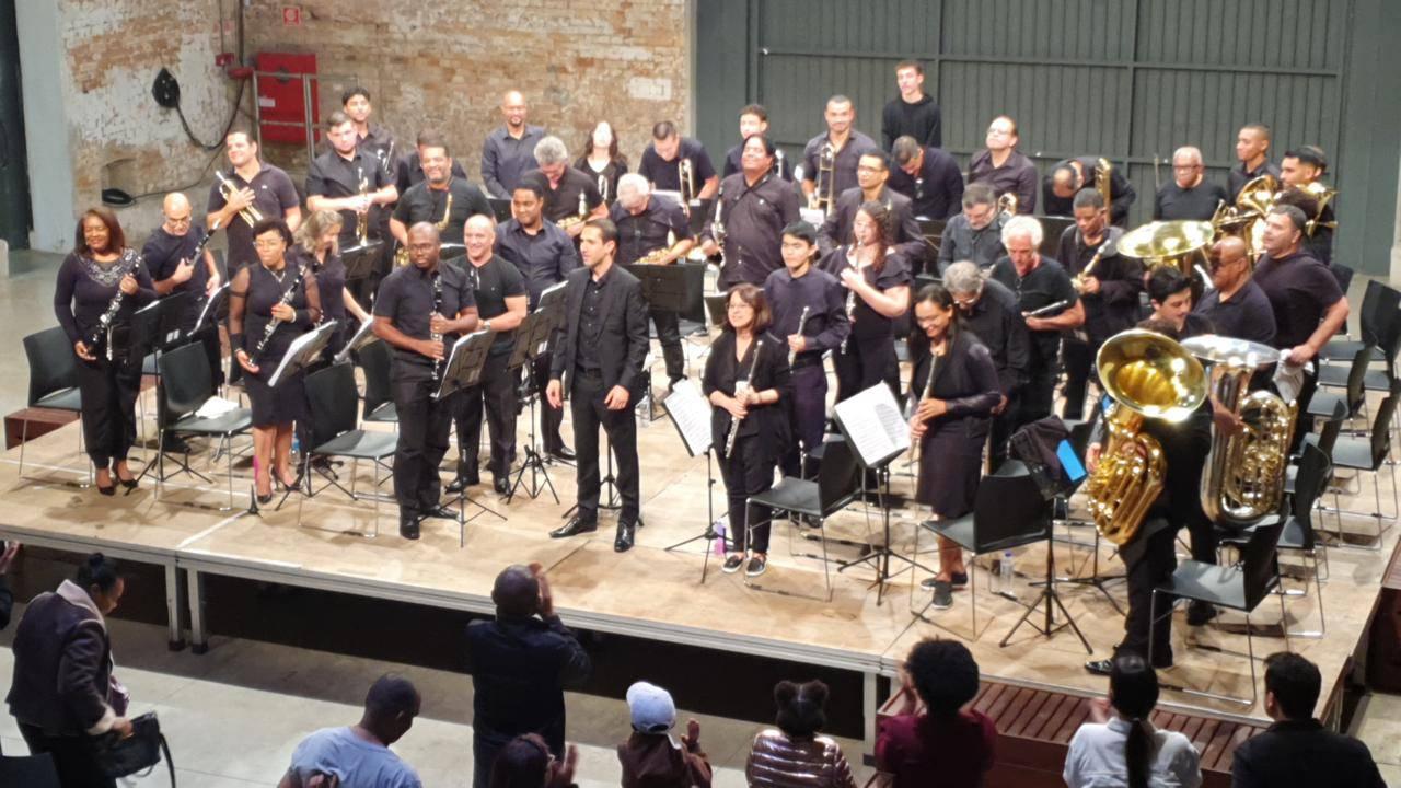 Banda Sinfônica do CeMAM, de São Bernardo, estreia no palco do Teatro Lauro Gomes com clássicos do cinema