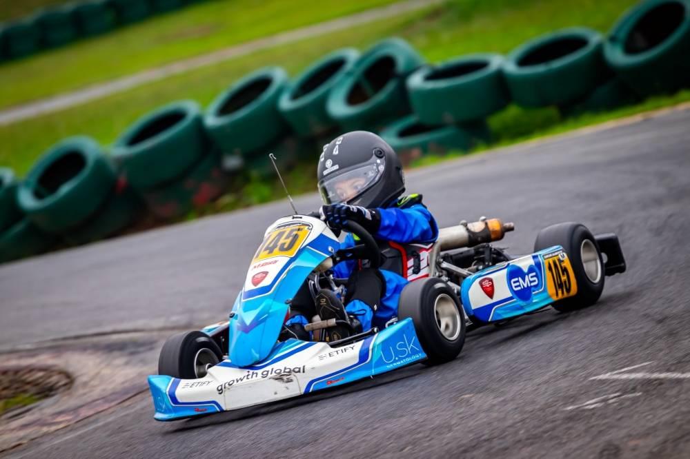 Carlinhos Renaux estreia no Campeonato Brasileiro de Kart