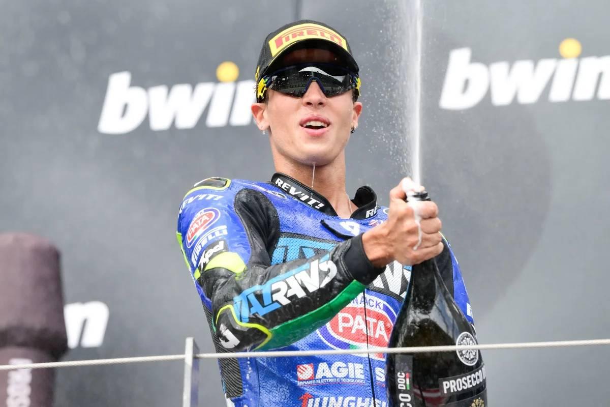 Diogo Moreira faz história aos 21 anos e conquista título inédito da Moto2 para o Brasil