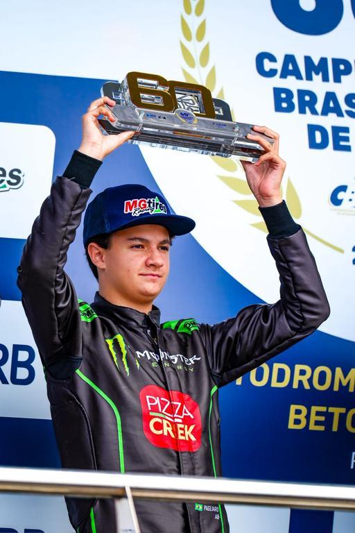 Dudu Pagliaro é vice-campeão brasileiro de kart na categoria Novatos