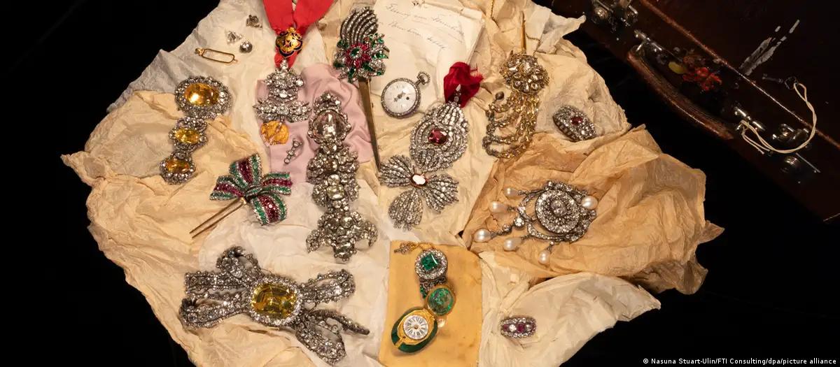 Joias perdidas da realeza austríaca reaparecem após 100 anos