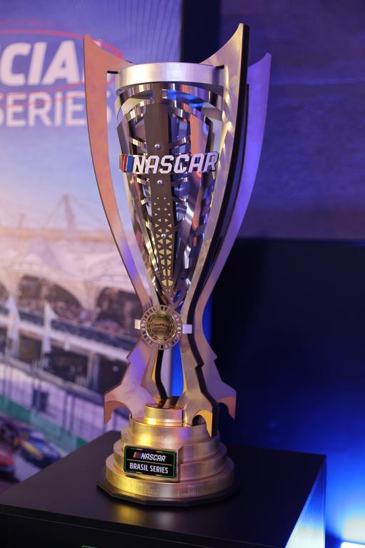 NASCAR Brasil encerrará temporada com homenagem internacional ao campeão