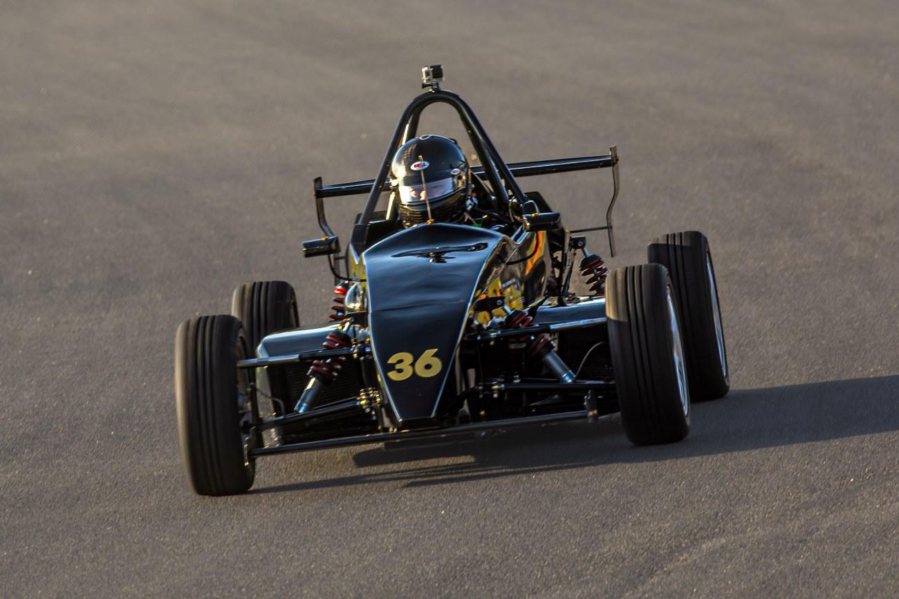 Ritmo firme rende dois pódios para Alison Takano na 8ª Etapa da Fórmula eVolution