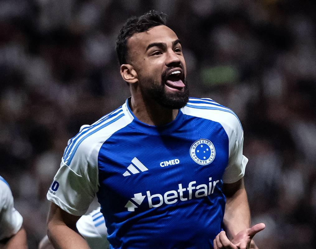 Fabrício Bruno e Romero avaliam Brasileirão do Cruzeiro e pedem foco para semi da Copa do Brasil contra o Corinthians