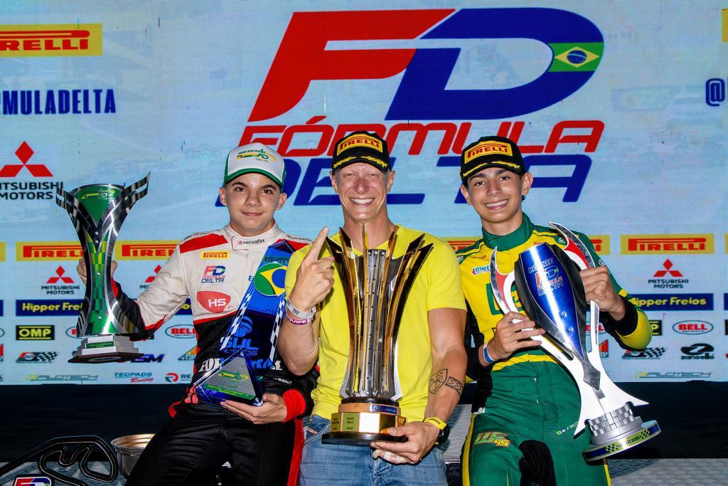 Guilherme Moleiro fecha temporada da Fórmula Delta com vitória em Interlagos