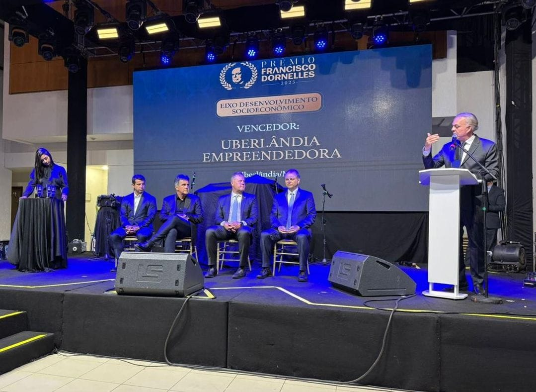 Prefeitura de Uberlândia recebe prêmio Francisco Dornelles de Inovação Municipal em Brasília (DF)