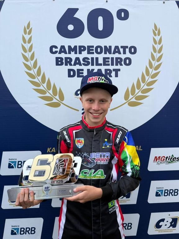 Quinto no Campeonato Brasileiro de Kart, Victor Loose comemora a conquista de seu terceiro pódio em competições nacionais em 2025