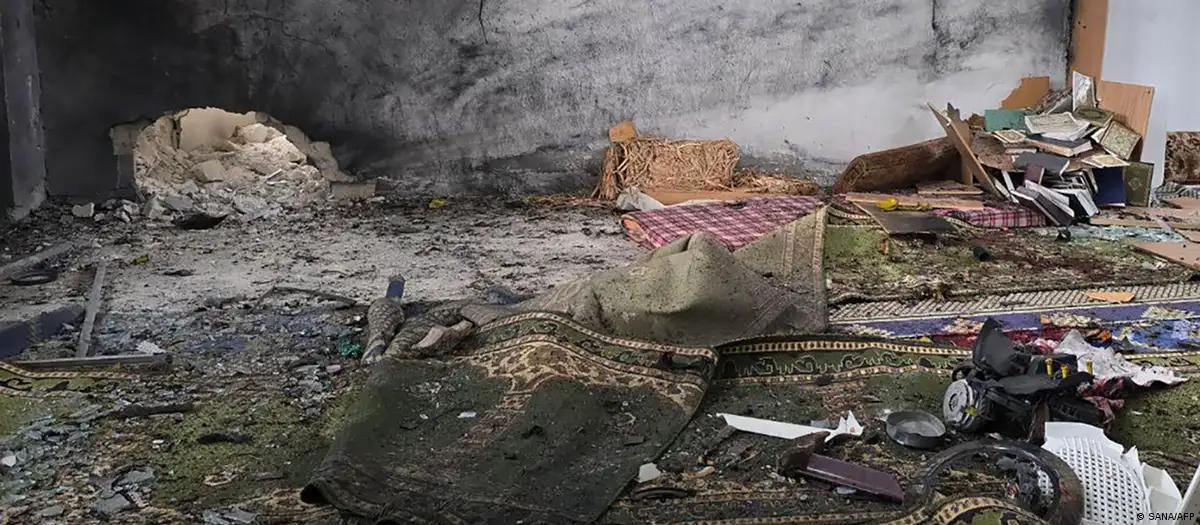 Síria: 8 morrem em 1º ataque a mesquita desde queda de Assad