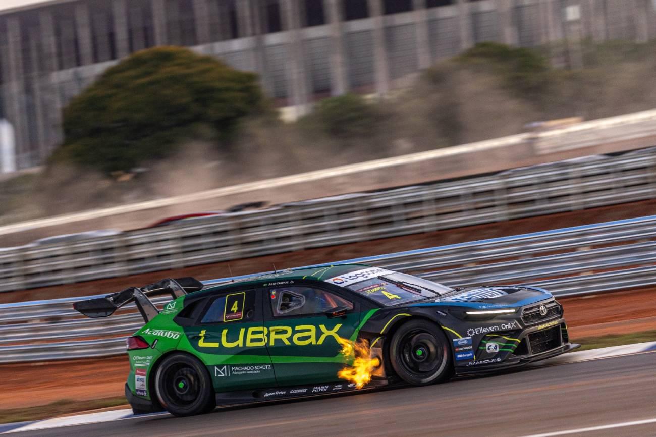 Time Lubrax faz balanço da temporada e se prepara para a final em Interlagos