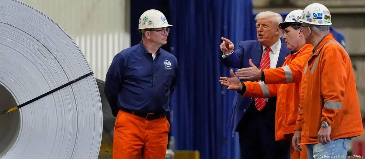 Trump pede que homens brancos denunciem 