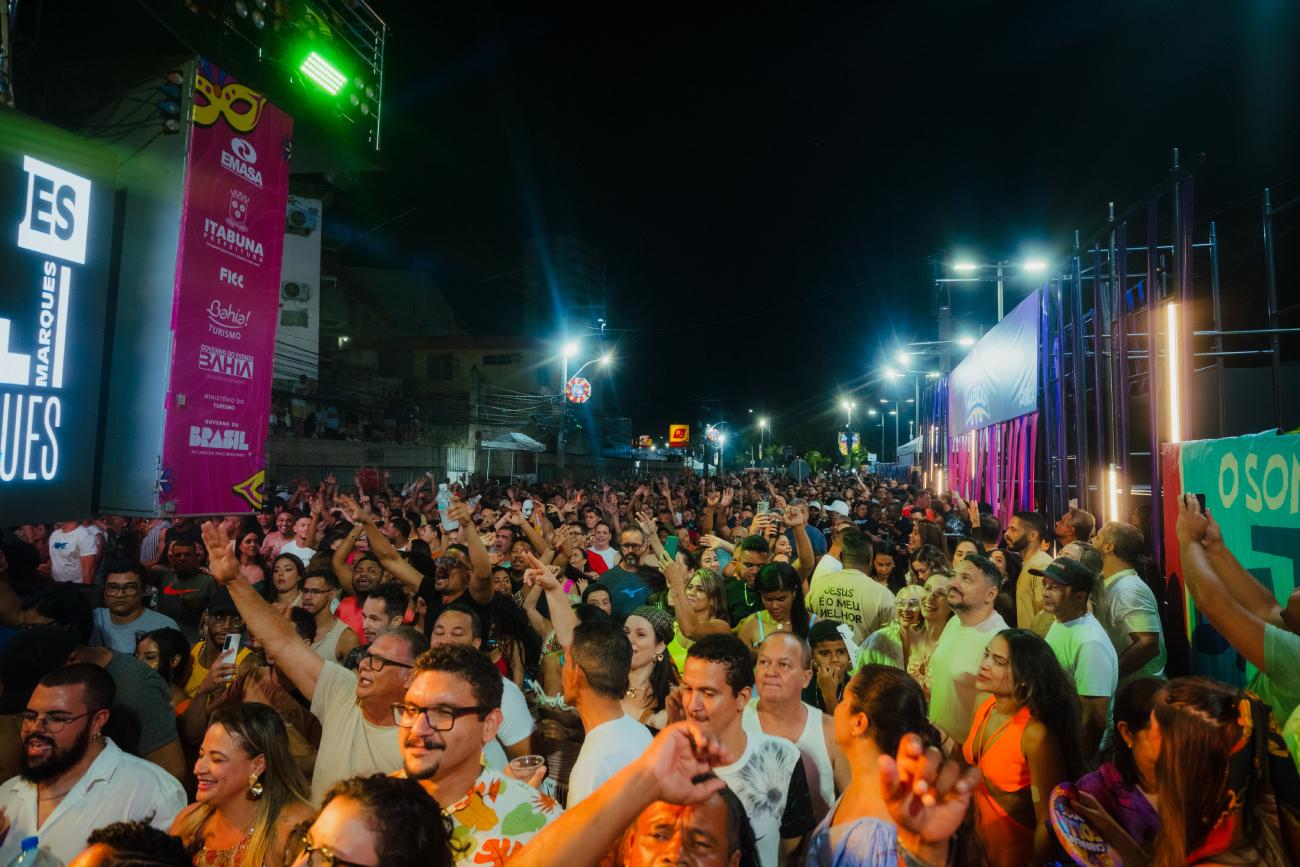 Com mais de 400 mil pessoas, Carnaval Antecipado de Itabuna consolida novo padrão de grandes festas de rua no Brasil sob operação da Somos PIRA