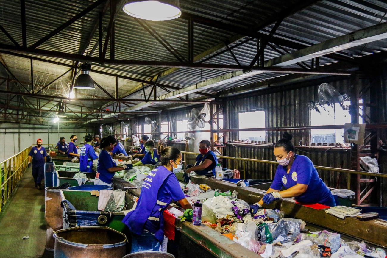 Cooperativas de reciclagem de São Bernardo evitam que 6,3 mil toneladas de materiais sejam despejadas em aterro