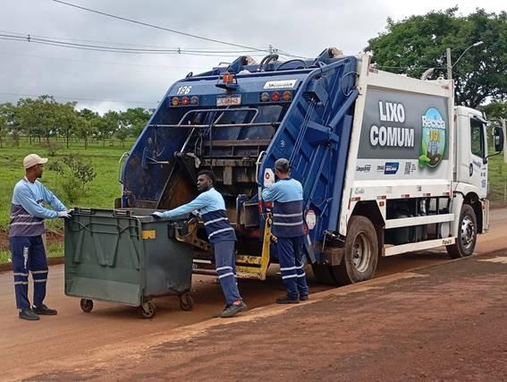 Dmae inicia distribuição dos carnês da Taxa de Coleta de Lixo de 2026