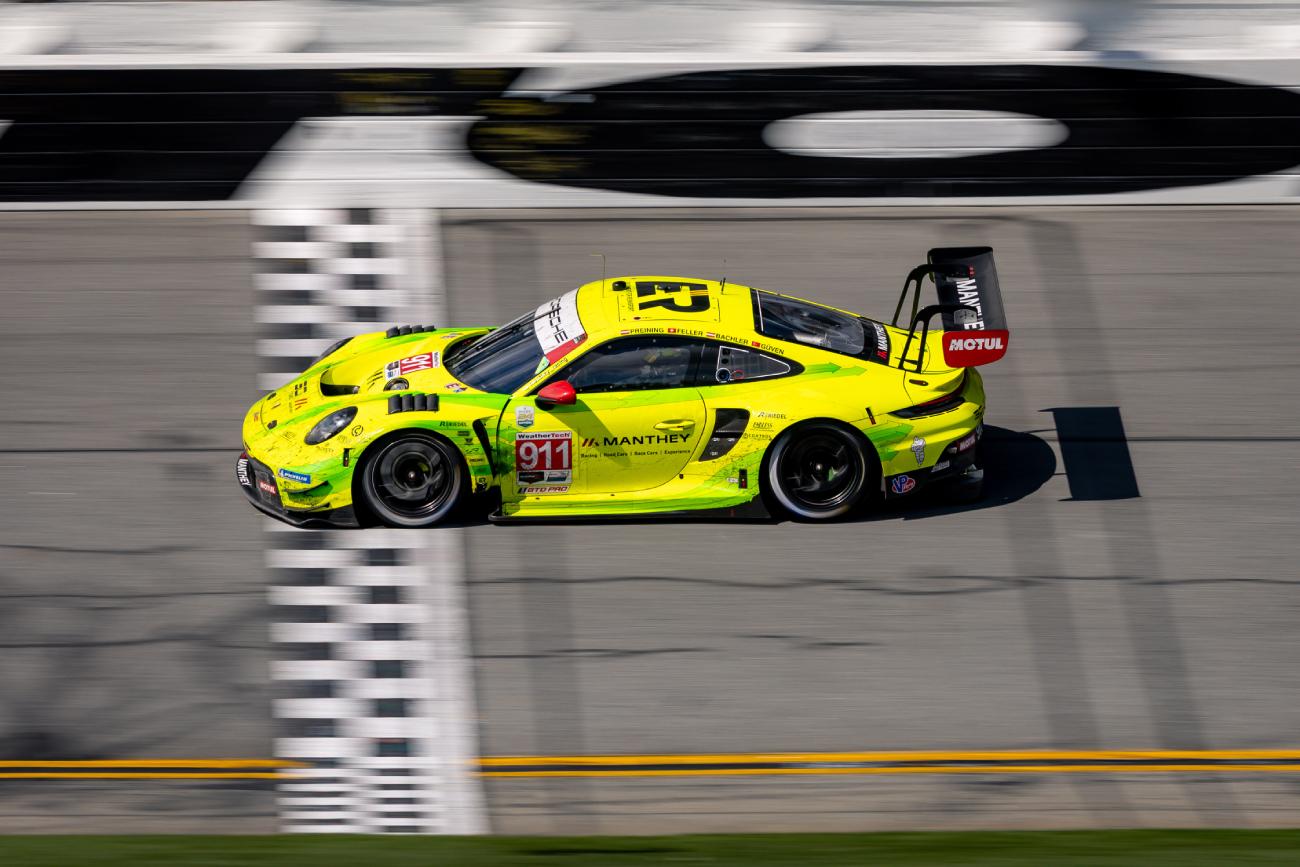 Manthey estreia na IMSA com protagonismo em Daytona e encerra Rolex 24 com top-5 e presença constante na liderança