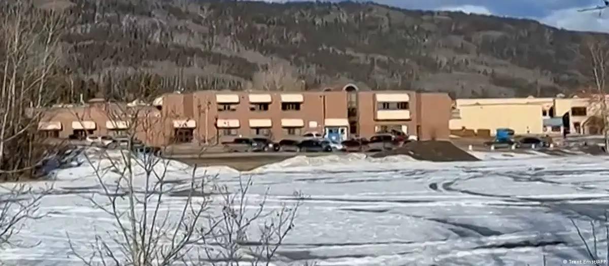 Ataque a tiros em escola deixa dez mortos no Canadá