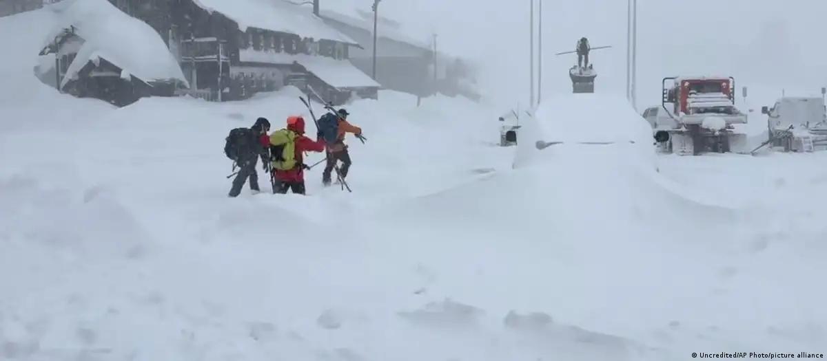 Avalanche mata 8 esquiadores nos EUA; 9º está desaparecido