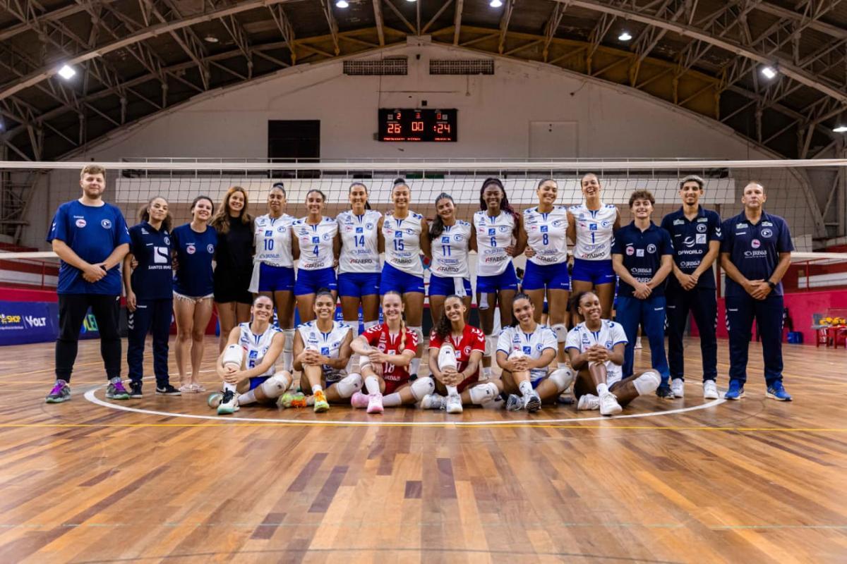 Equipe de vôlei feminino de Santos disputa as quartas da Superliga B