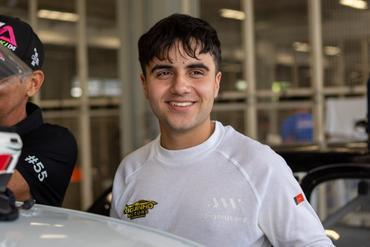 João Guimarães garante pole da Super em fim de semana consistente na STR