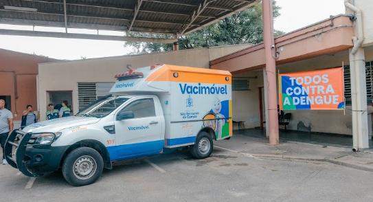 Mobilização de vacinação contra a dengue em São Bernardo inicia com profissionais de saúde