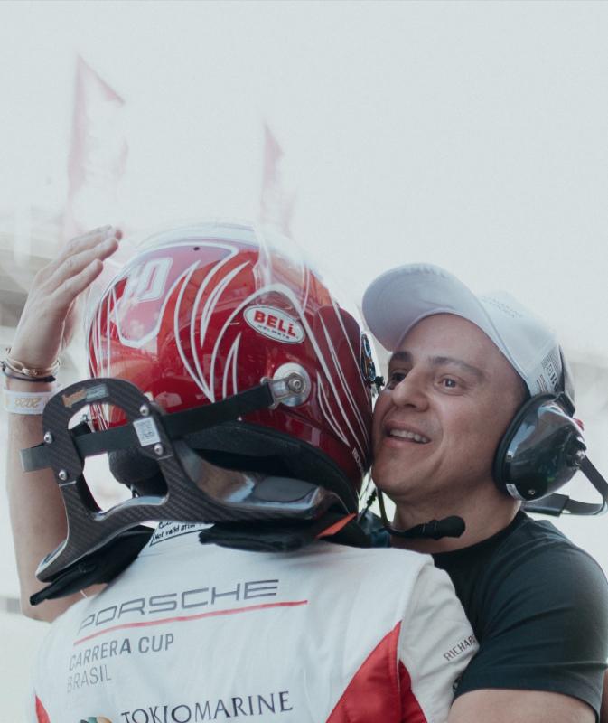 Pipo Massa vence na categoria rookie da Porsche Carrera Cup em sua estreia no automobilismo