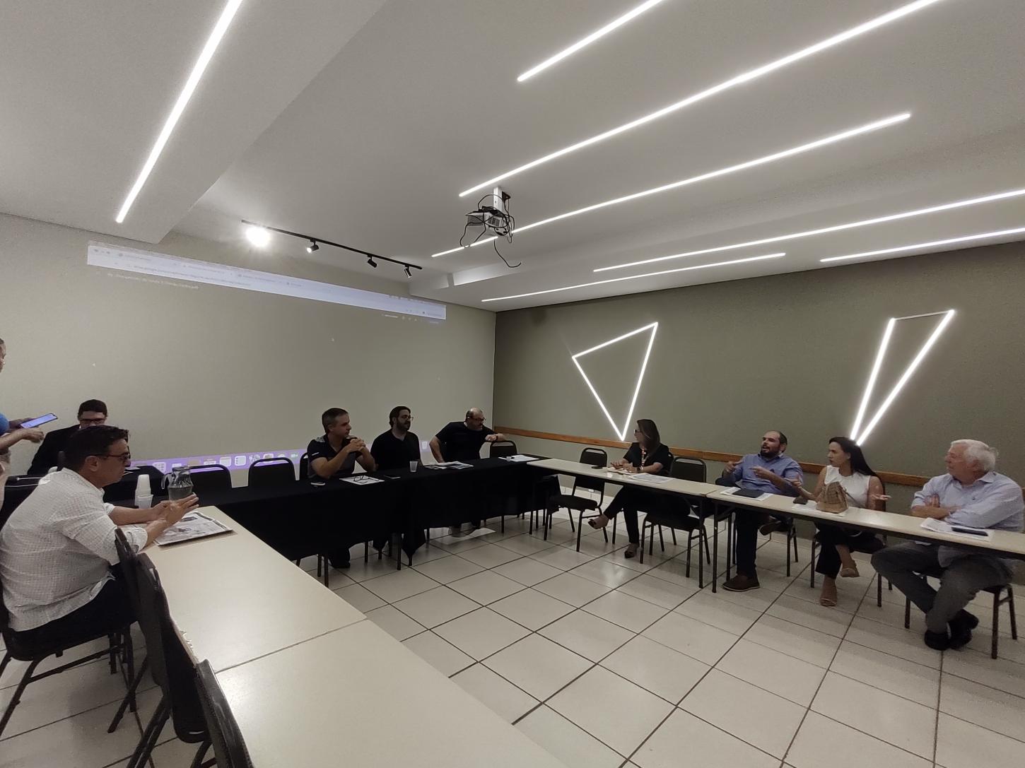 Assembleia da Aelo-TAP debate custos da construção e reforça atuação conjunta com poder público por um ambiente competitivo