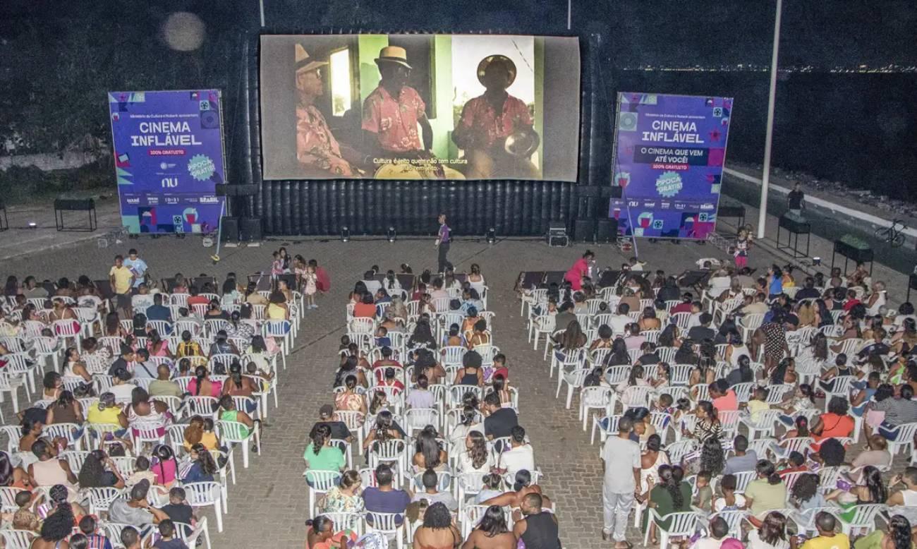 Cinema Inflável chega a Tanguá, no Rio, e reforça acesso à cultura