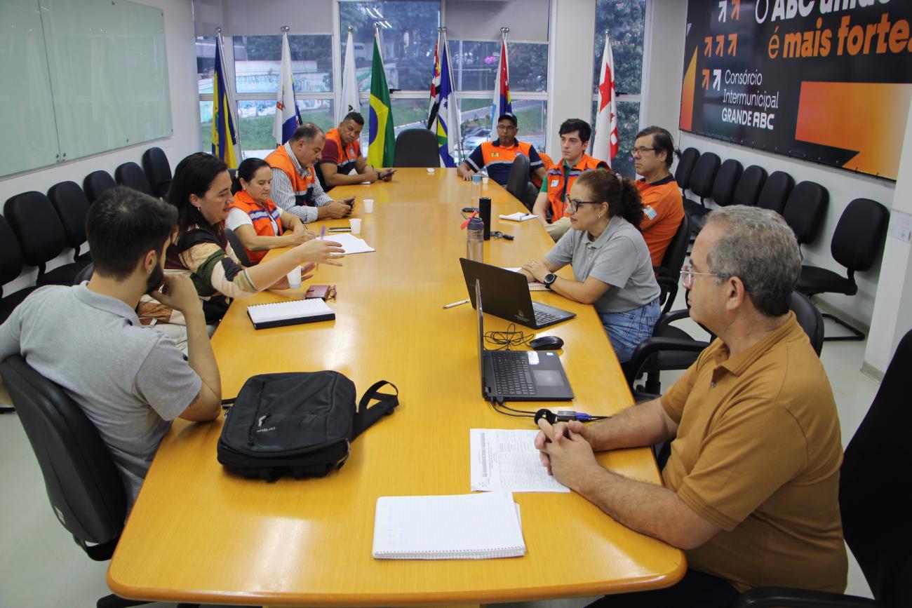 Consórcio ABC reúne Defesas Civis para avançar na elaboração dos Planos Municipais de Redução de Riscos