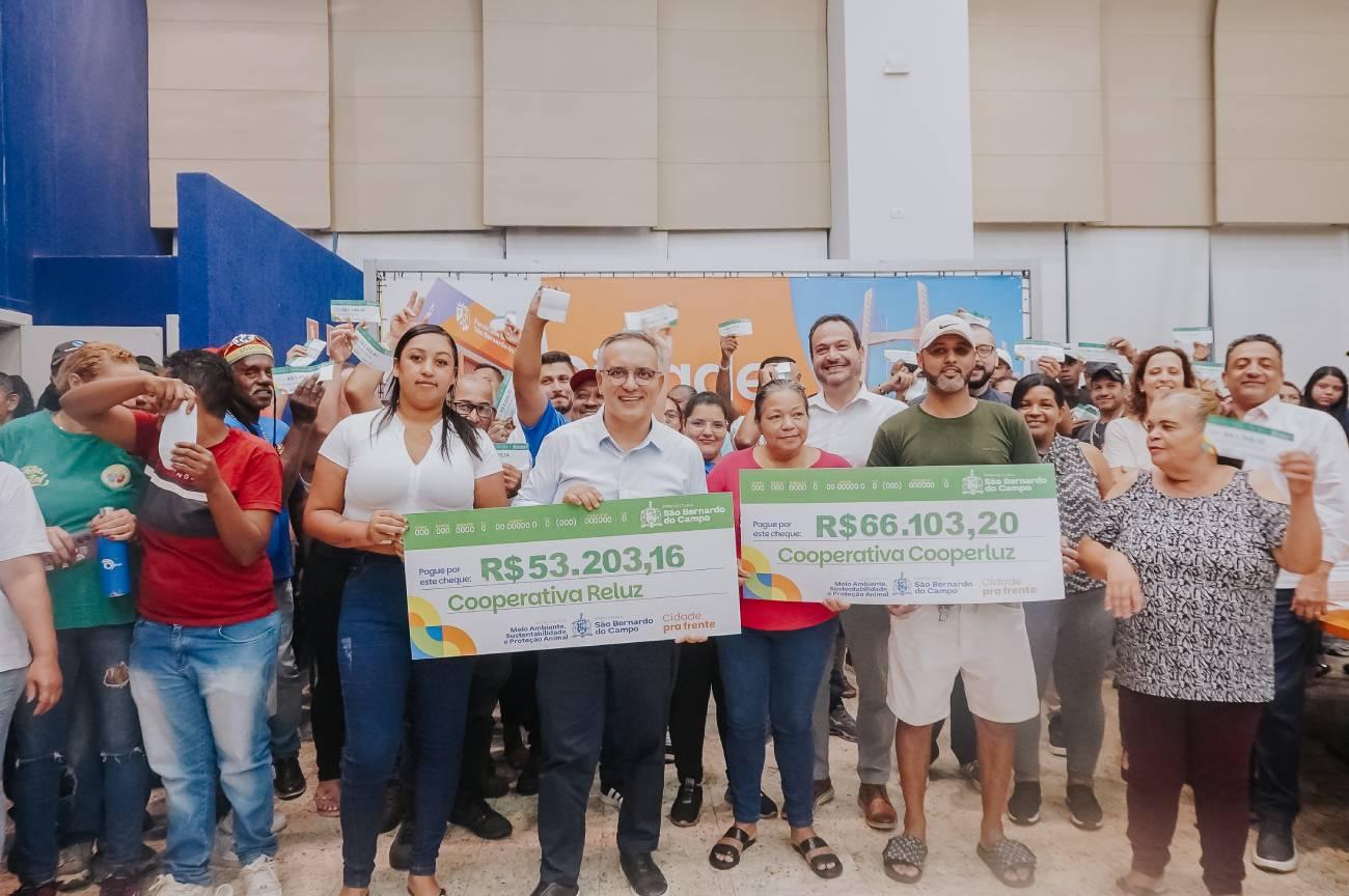 Cooperativas de São Bernardo ampliam em 21 toneladas volume de material separado para reciclagem