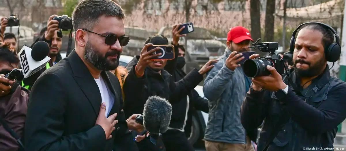 Gen Z impulsiona ex-rapper à vitória nas eleições do Nepal