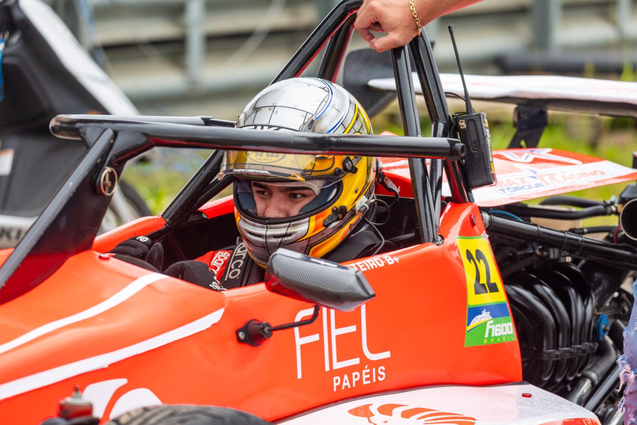 Lucas Monteiro encara desafio inédito em Brasília na abertura da Copa Brasil de Fórmula 1600