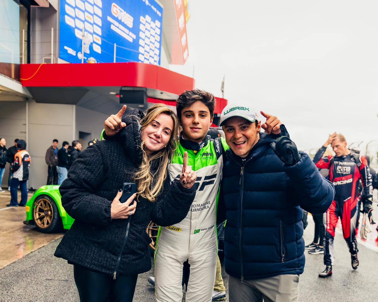Pipo Massa vence em Barcelona e mantém 100%: 3 vitórias em 3 corridas na carreira