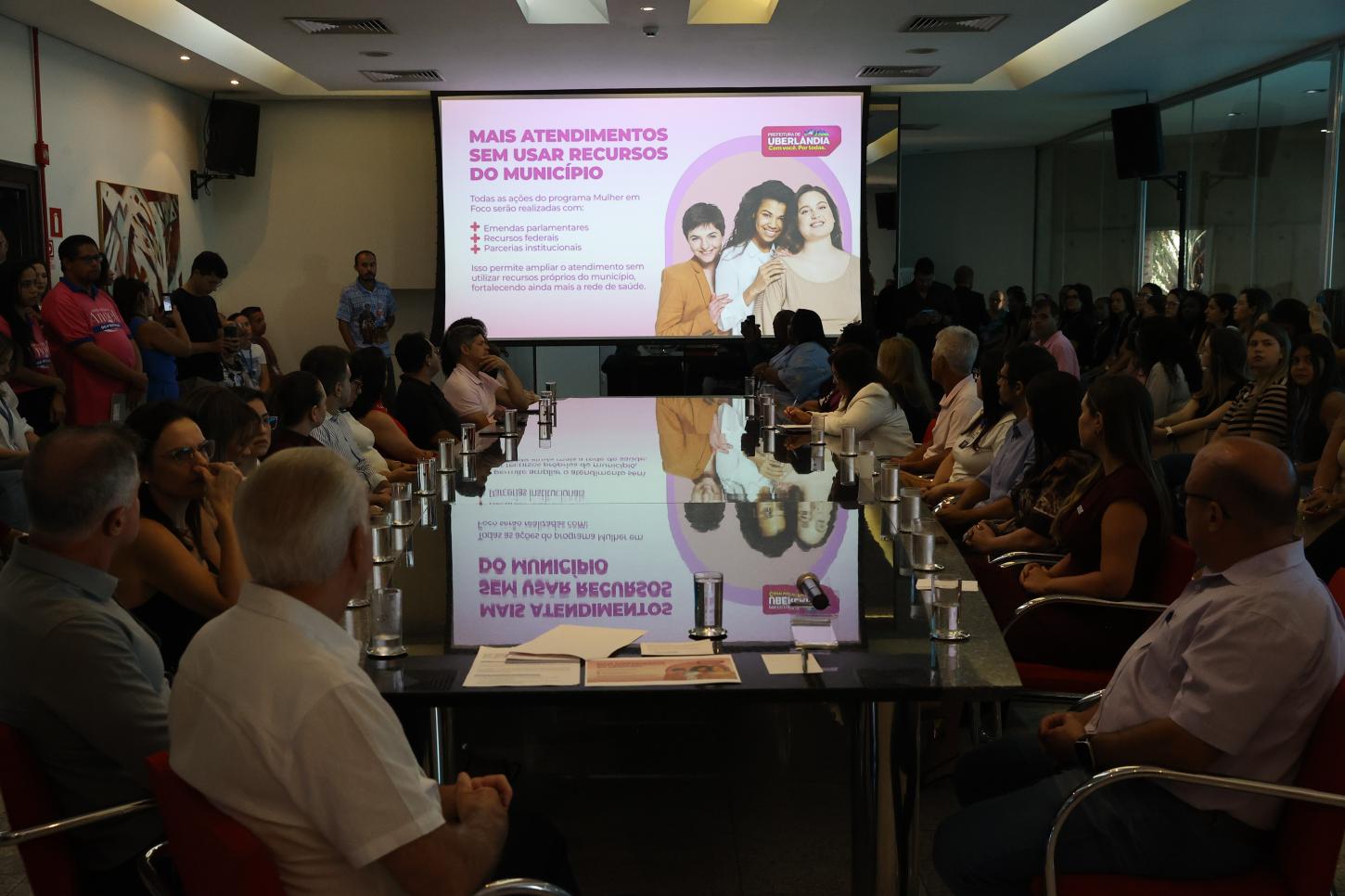 Prefeitura lança pacote 'Mulher em Foco' com ampliação de atendimentos na rede de saúde