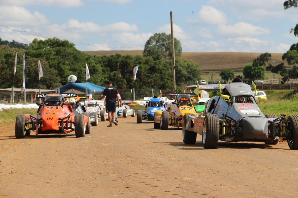 Regularidade começa a definir forças na largada da ZanoelloCup 2026