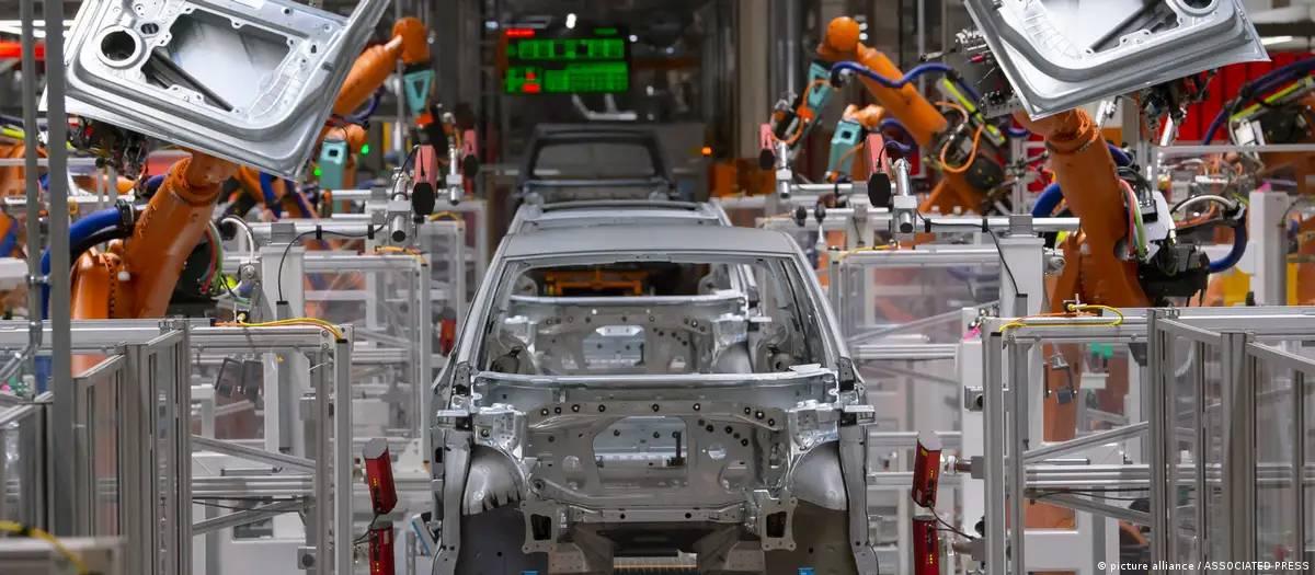 Volkswagen vai cortar 50 mil empregos na Alemanha