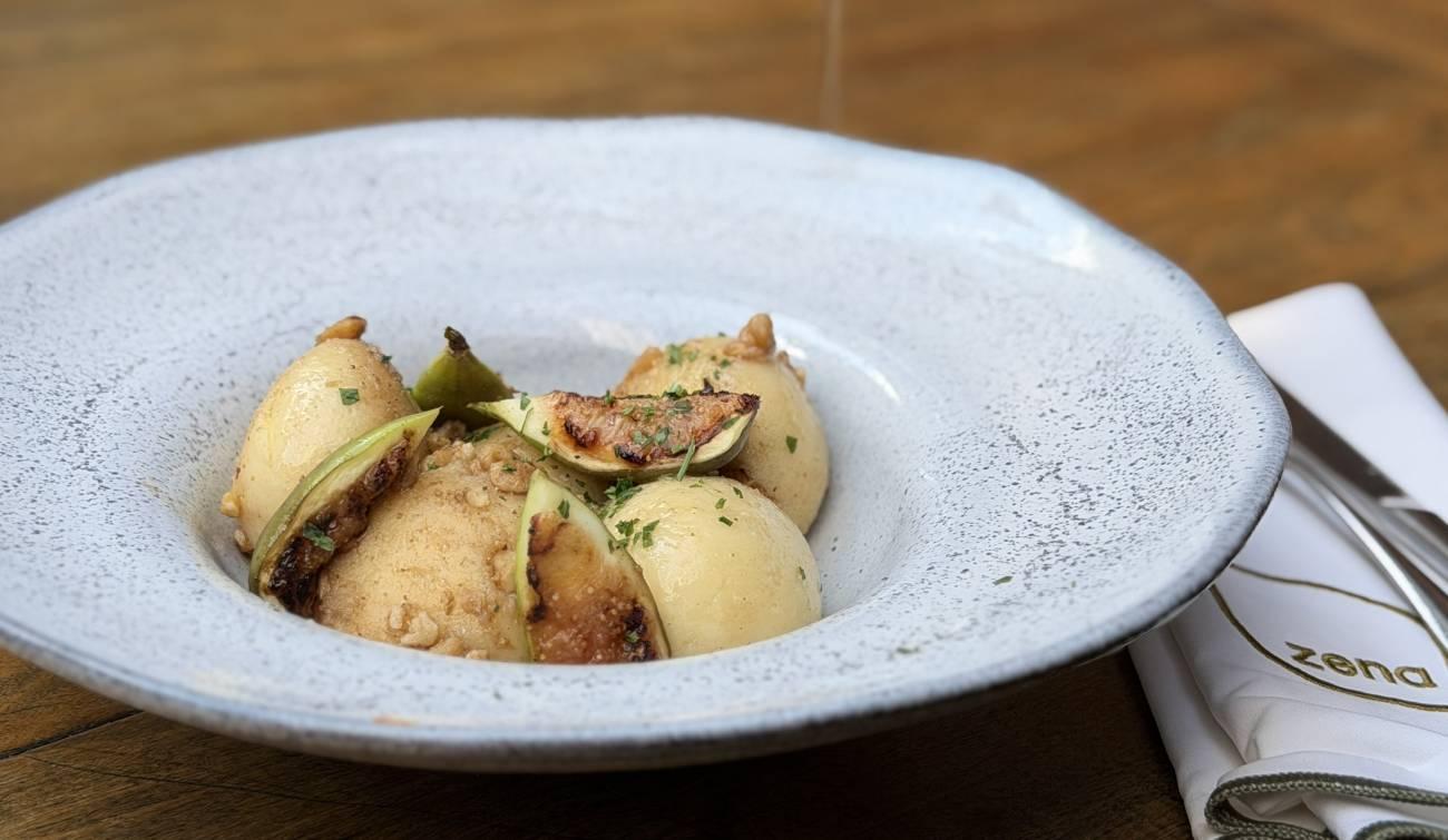 Zena apresenta seu prato 