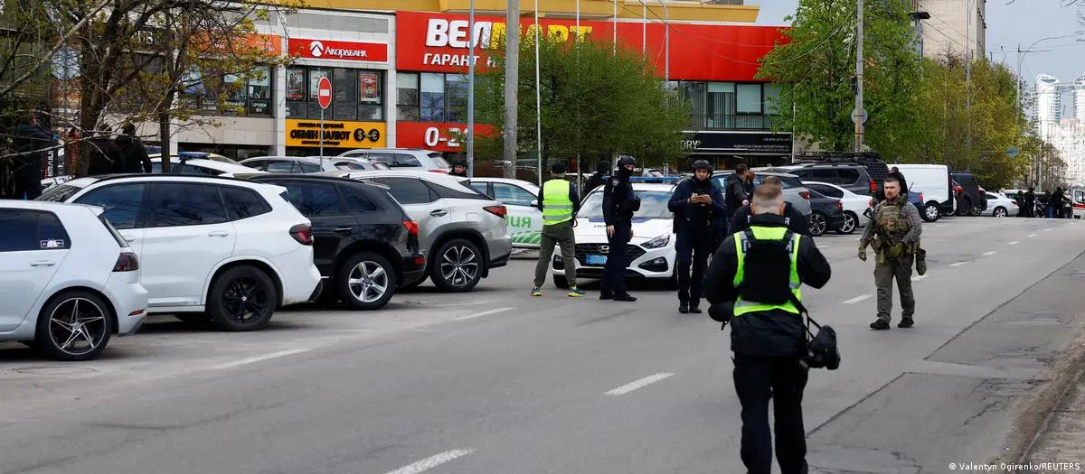 Ataque a tiros deixa ao menos seis mortos em Kiev