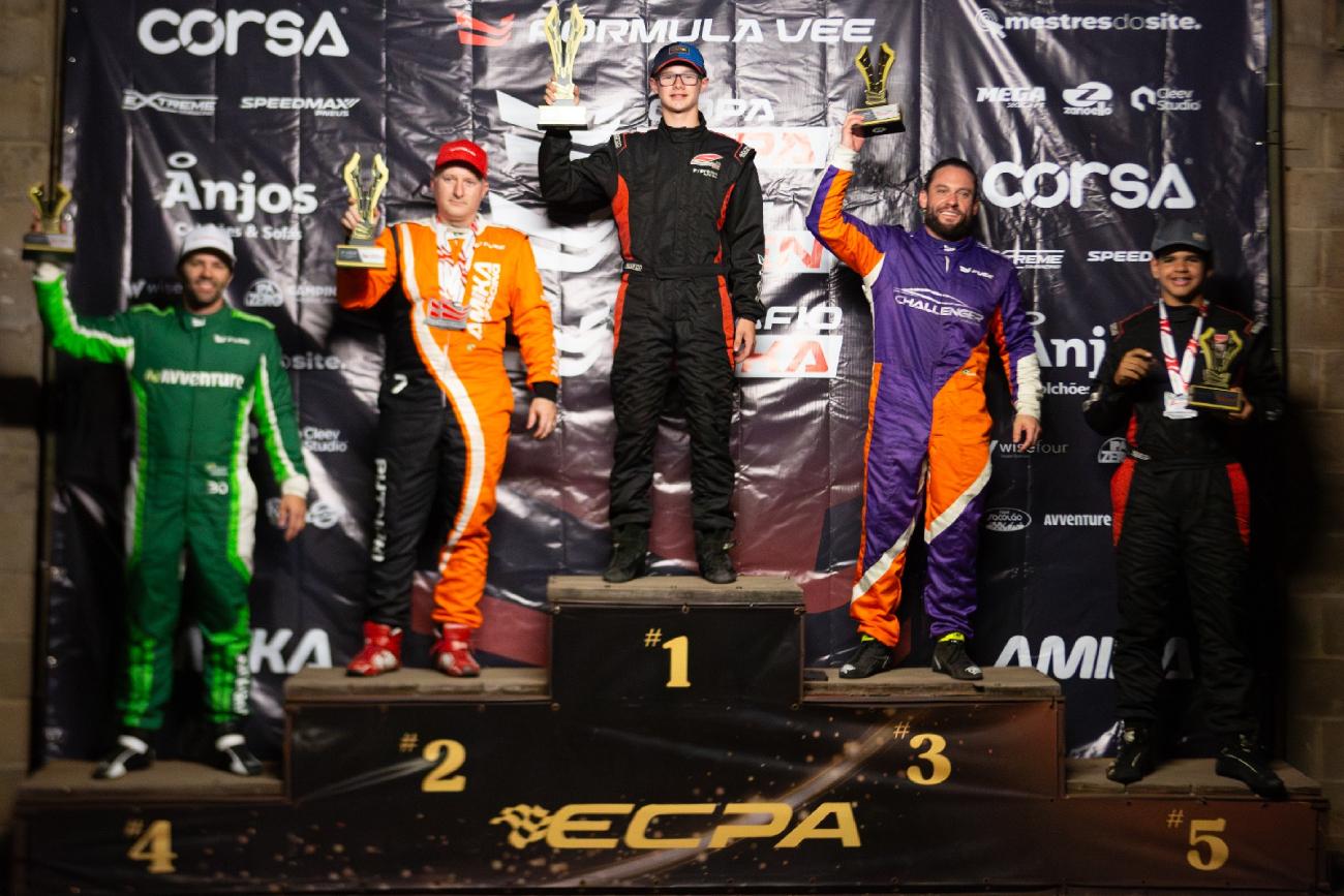 Fórmula Vee movimenta Piracicaba com disputas e formação de novos talentos