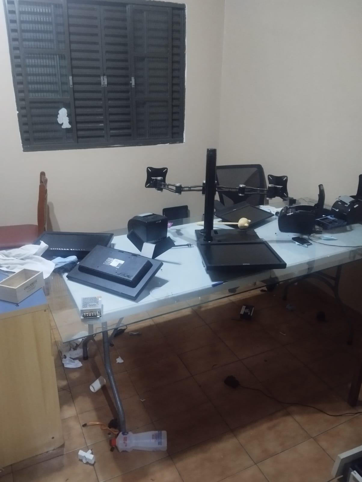 GCM de São Bernardo prende em flagrante homem por furto a restaurante no Baeta Neves e recupera bens do estabelecimento