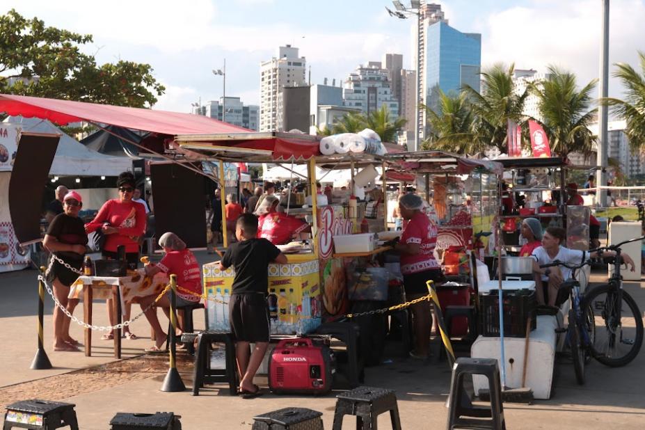 Hoje, segunda (20), ainda tem Rango de Rua em Santos