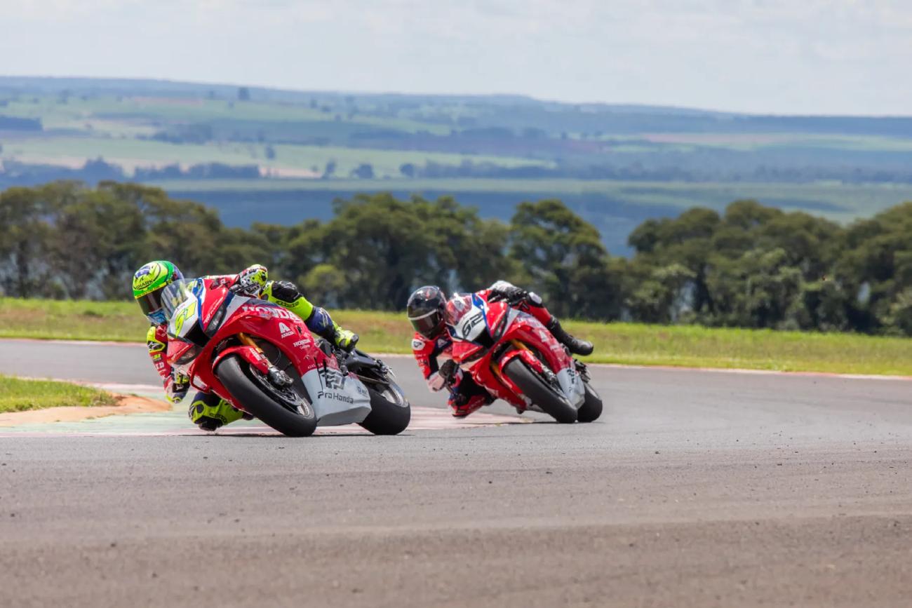 Honda Racing inicia disputa pelo título inédito do MOTO1000GP