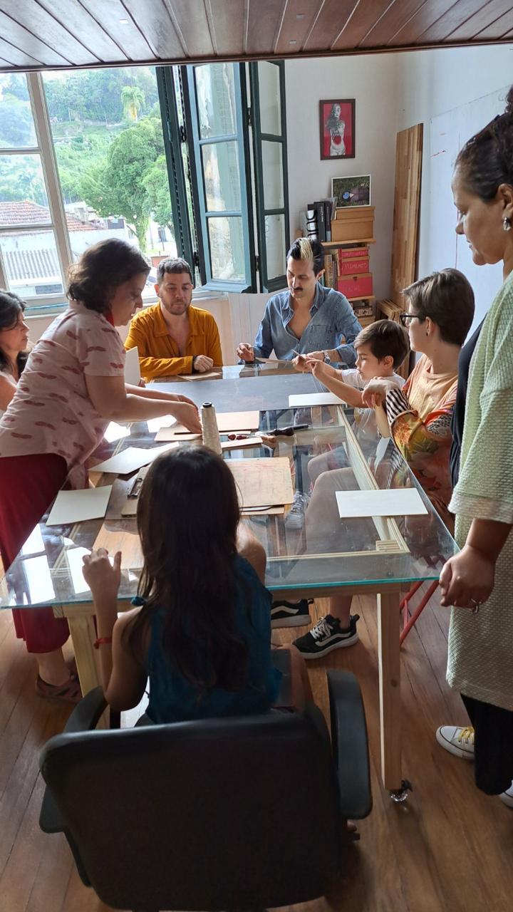 Jiboia Alteliê faz VII Encontro de Desenho gratuito em edifício histórico centro de Santos