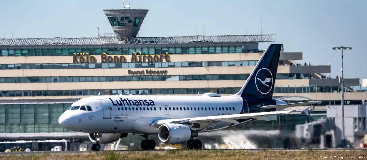 Lufthansa acaba com bagagem de mão gratuita em tarifa básica
