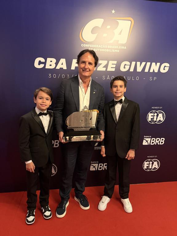 Matias e Murilo Dominguez fizeram dobradinha no Ranking Internacional da FIA Karting no Brasi