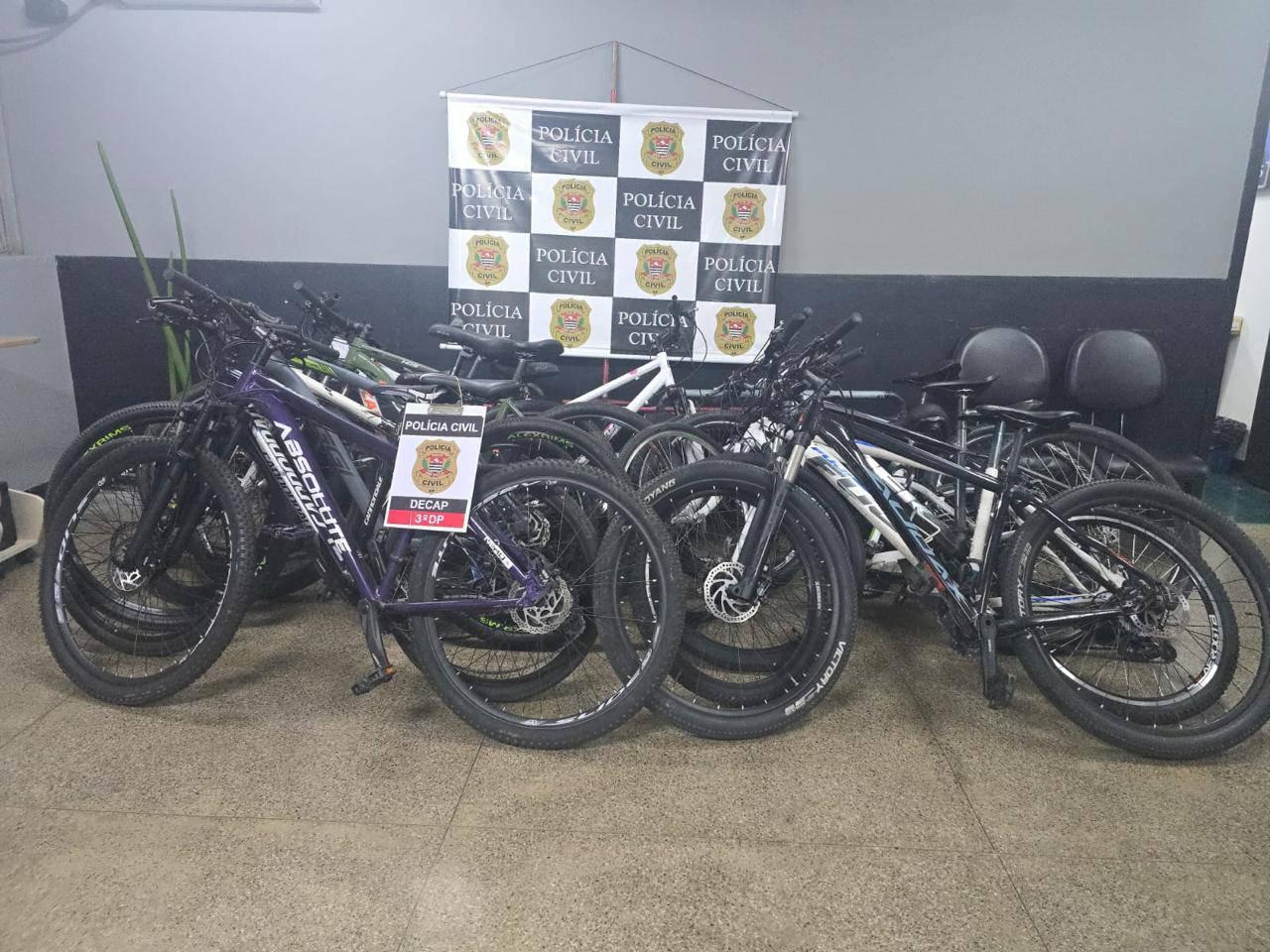 Polícia apreende 28 bicicletas em operação contra furtos no centro de SP