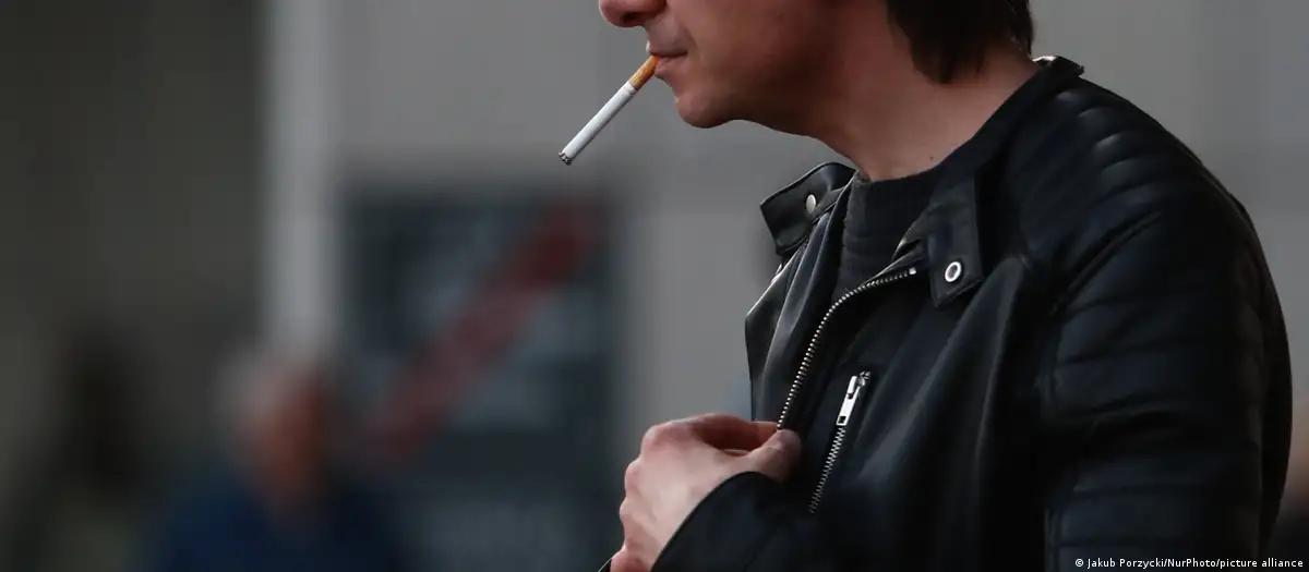 Reino Unido avança com veto a tabaco para nascidos após 2008