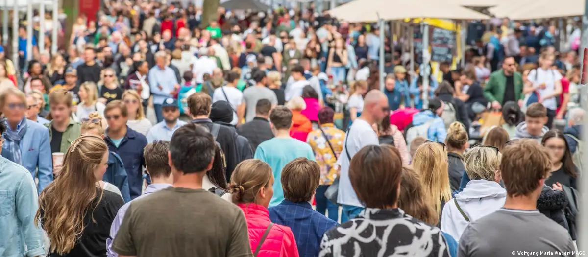 União Europeia registra número recorde de imigrantes em 2025