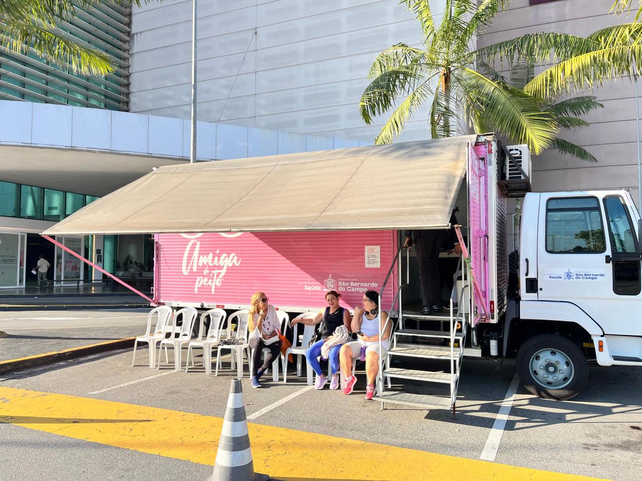Atendimento gratuito de mamografia para mulheres acontece no São Bernardo Plaza