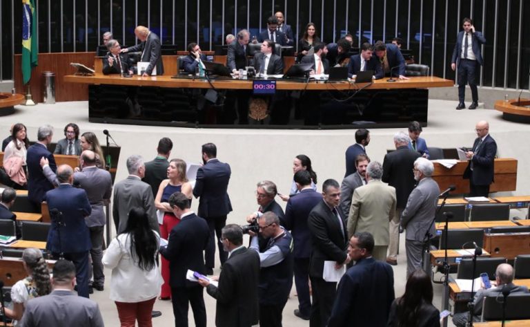 Câmara pode votar programa para desenvolver indústria de fertilizantes